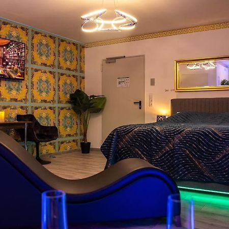 Luxury Love Room Spa Whirlpool Jacuzzi Nürnberg Exterior foto